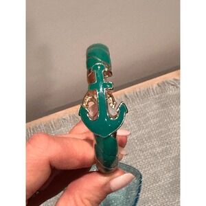 Green enamel bracelet in green and gold with 2 anchors